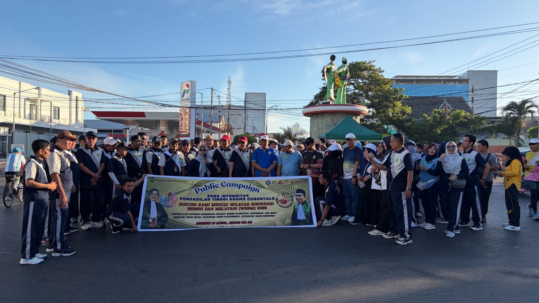 PTA Gorontalo Wujudkan Komitmen Pengadilan Inklusif melalui   Pelayanan Publik di Car Free Day 